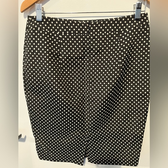 Black and white polka dot skirt - Picture 2 of 7